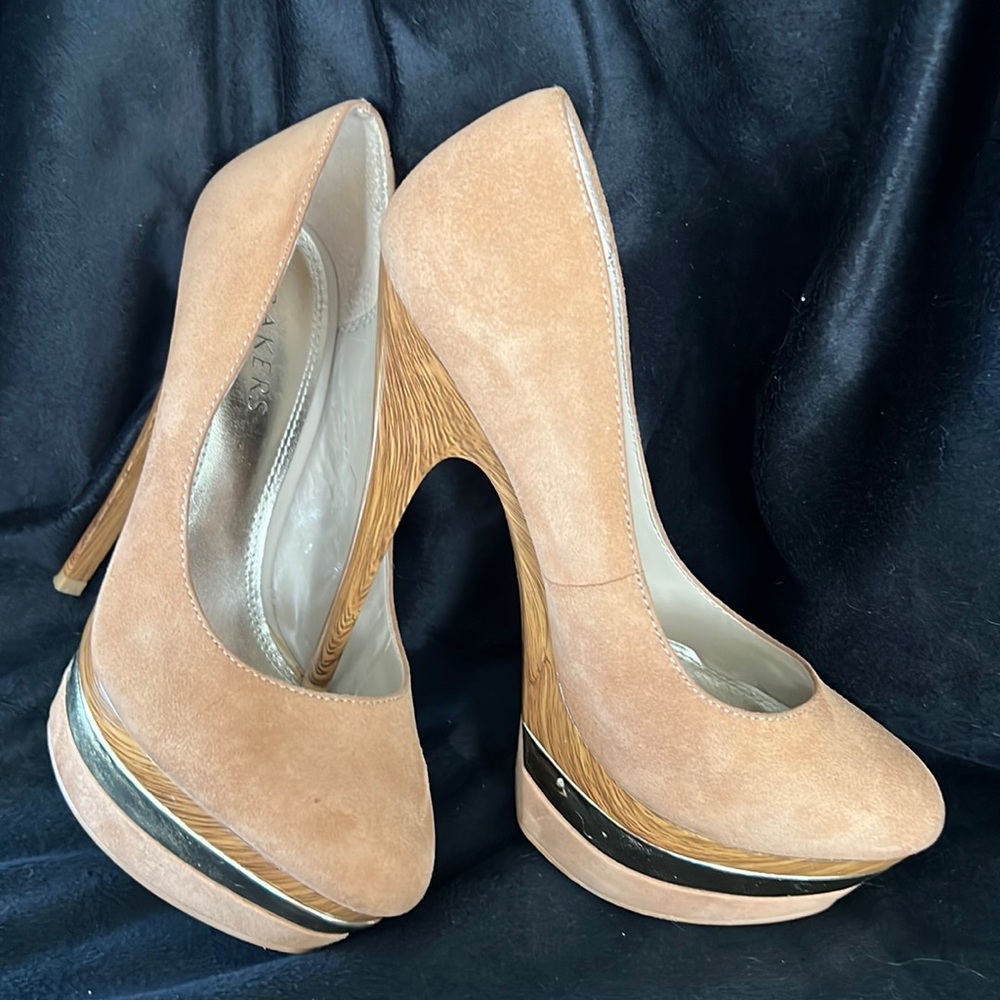 Baker Taryn pumps
